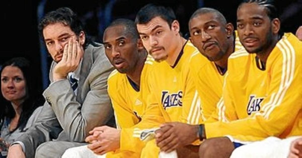Gasol, vestit de carrer, en un partit dels Lakers aquesta setmana. Gasol, vestit de carrer, en un partit dels Lakers aquesta setmana.