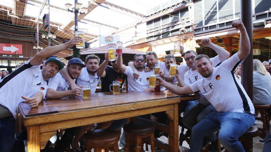 So war der WM-Auftakt der Deutschen im Bierkönig auf Mallorca
