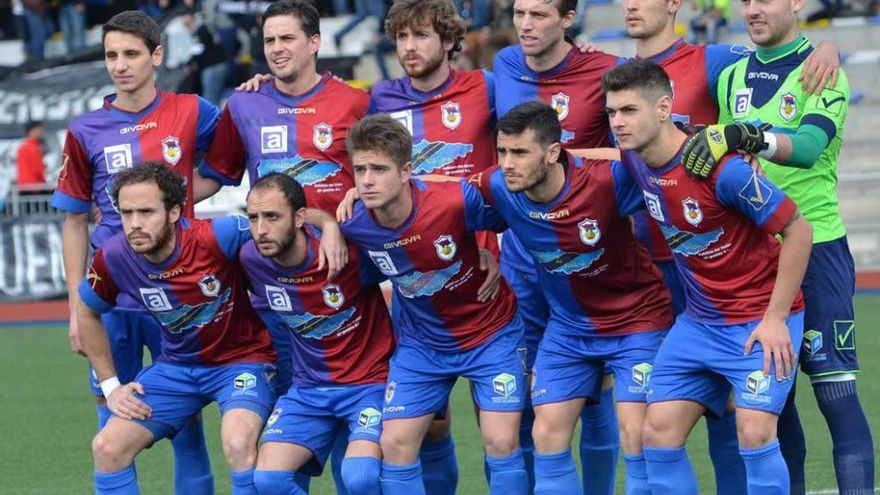 De izquierda a derecha y de arriba abajo, Luis Nuño, Borja Fernández, Joaquín Peña, Michu, Claudio, Adrián Torre, Manu Blanco, Pablo Acebal, Berto Cayarga, Luis Gutiérrez y Kike Fanjul.