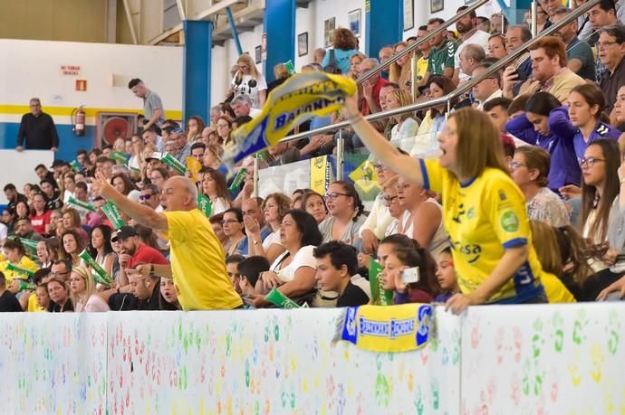 07-04-2019 TELDE. Ida de las semifinales de la Challenge Cup entre el Rocasa de Gran Canaria y el Kristianstad Handboll de Suecia  | 07/04/2019 | Fotógrafo: Andrés Cruz