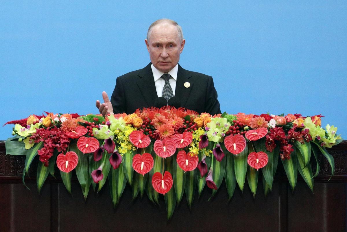 Vladímir Putin se reúne con Xi Jinping en Pekín