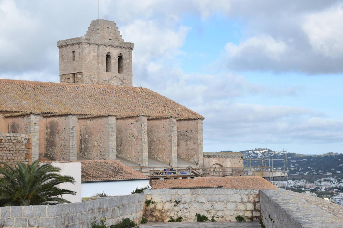 Obras en la catedral de Ibiza.