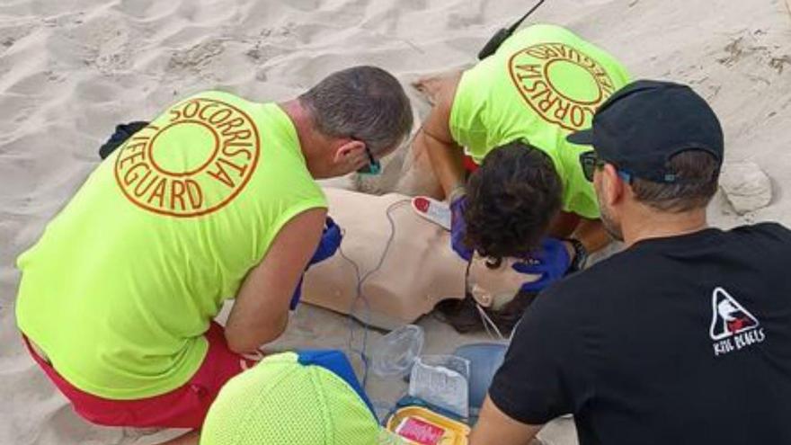 Socorristas en una práctica. | CONSELL DE FORMENTERA