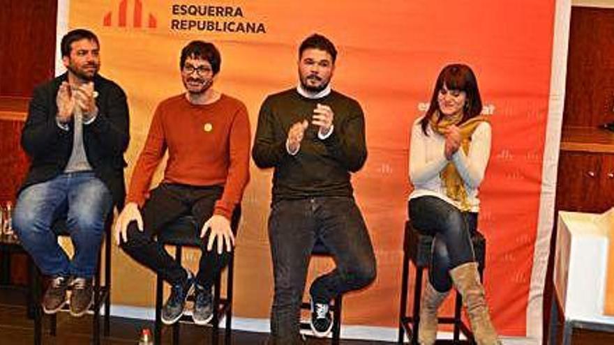 Per l&#039;esquerra, Isaac Peraire, l&#039;alcaldable Ramon Camps, el diputat Gabriel Rufián i la delegada Alba Camps