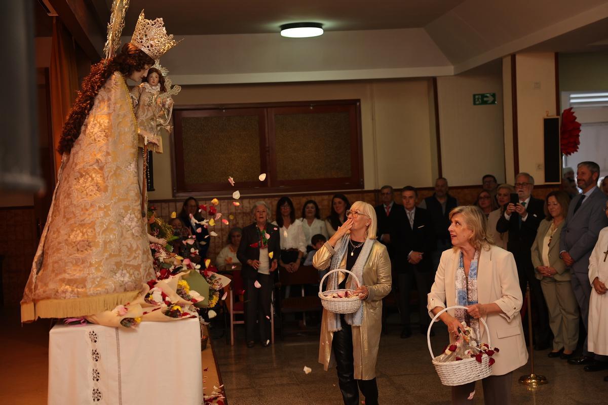 Ofrenda fallera en el Cottolengo del Padre Alegre