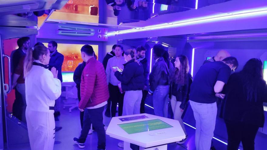 Las cuentas claras, también en el espacio: un instituto de La Felguera acogió un &quot;escape room&quot; sobre conceptos financieros