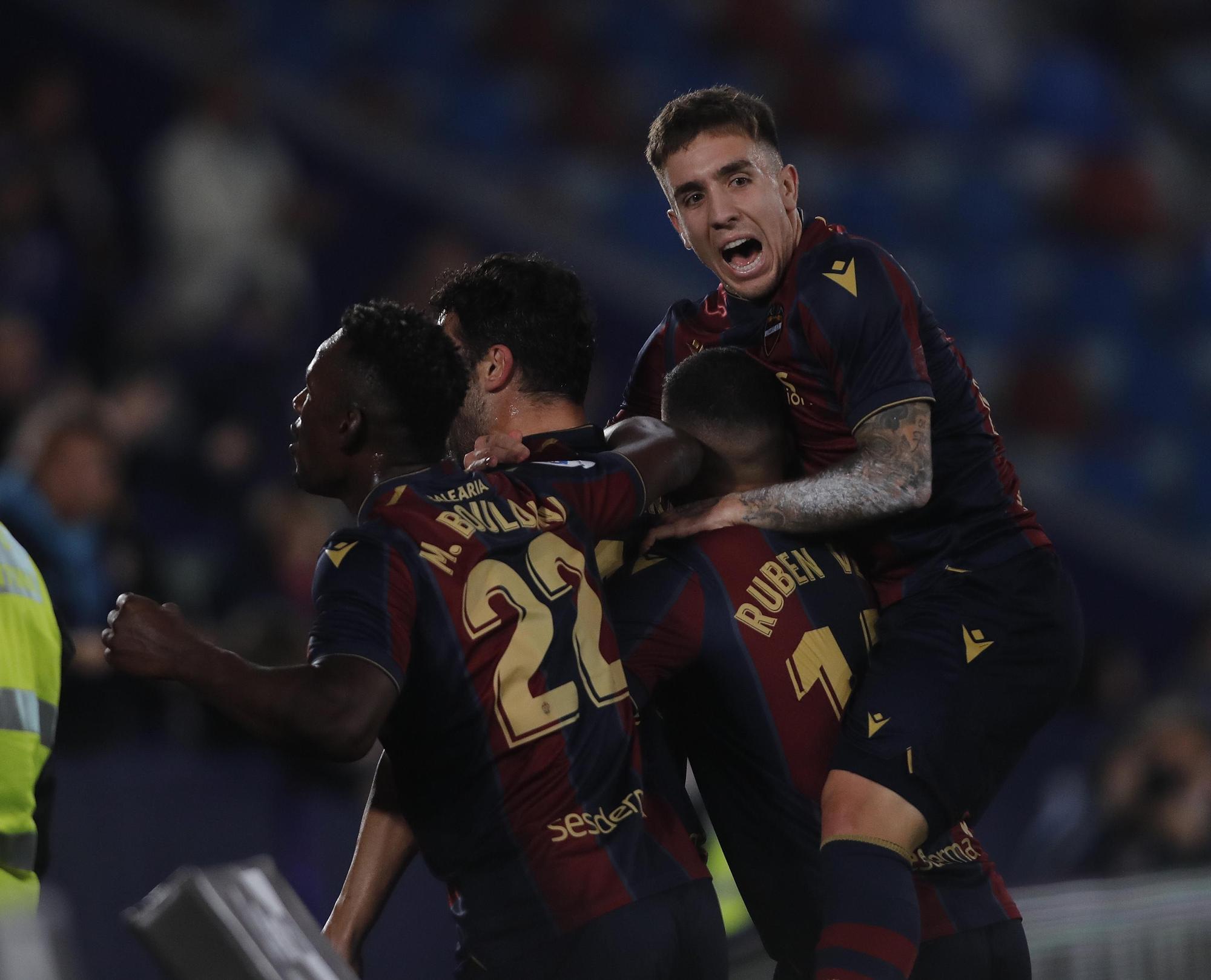 El Levante UD gana por la mínima al Málaga en el Ciutat