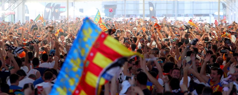 Fan Zone del Valencia CF en Sevilla