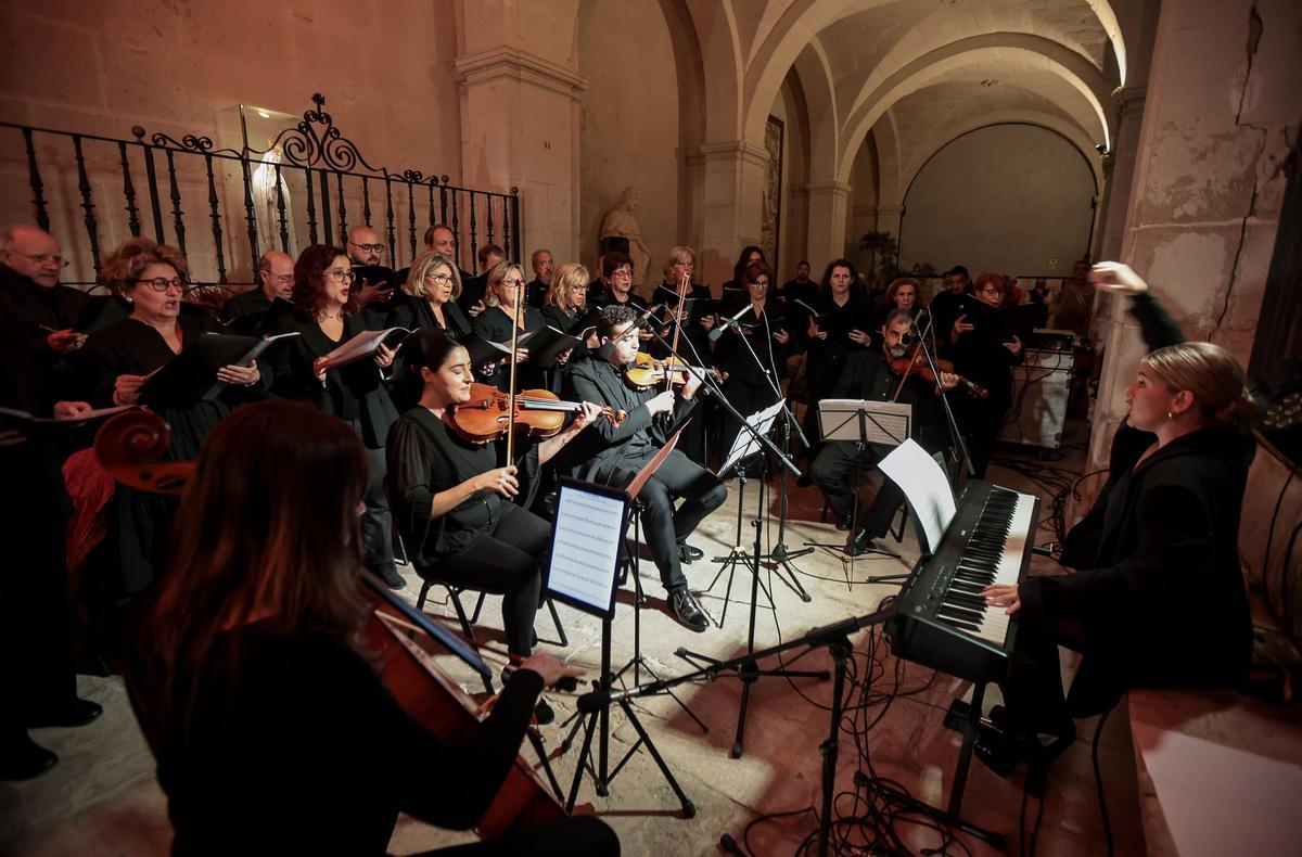 Lectura de Don Juan Tenorio XIII en el Claustro histórco de la Concatedral de San Nicolás