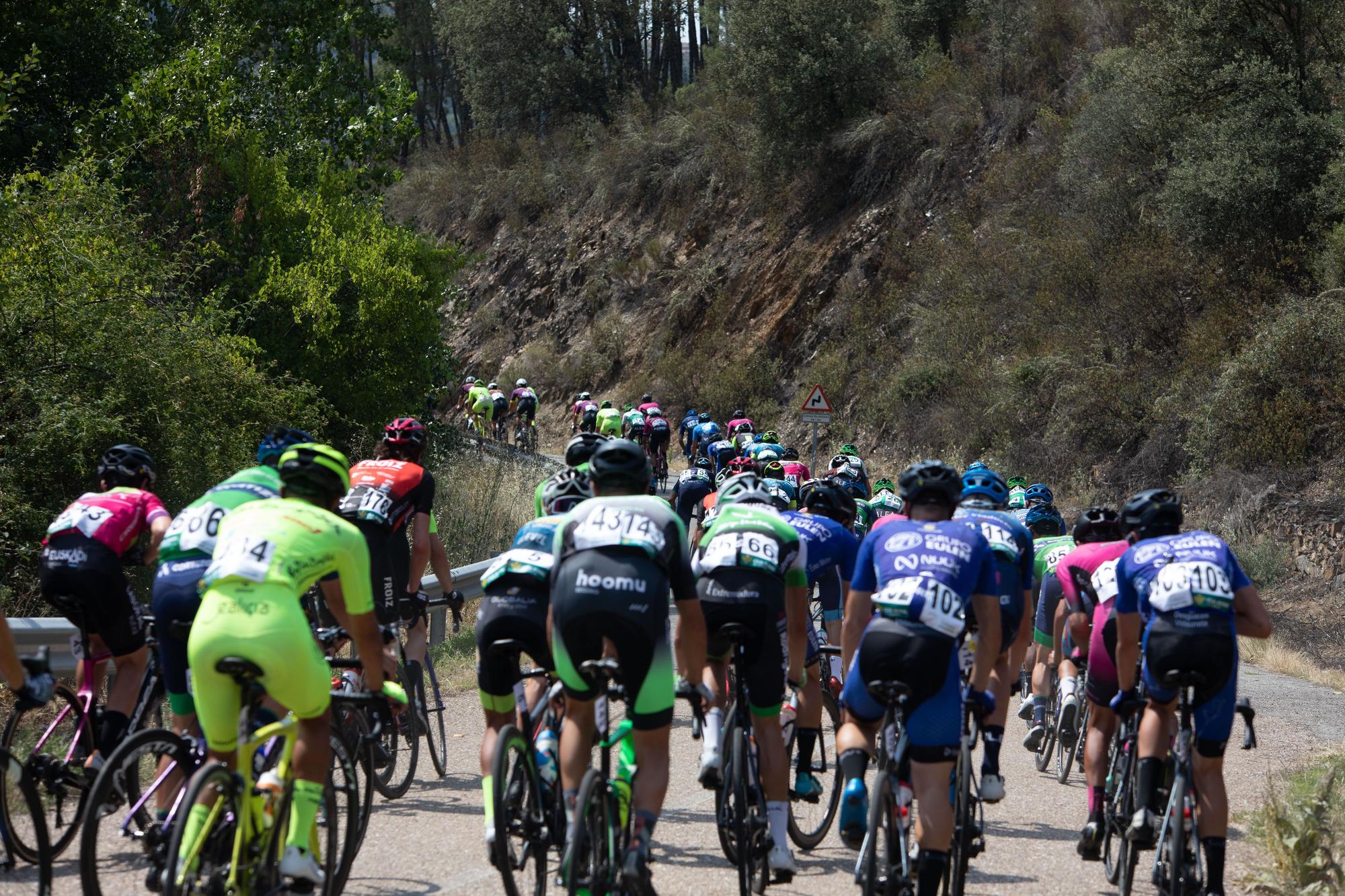 GALERÍA | Vuelta Ciclista a Zamora: Javi Serrano, aún más líder