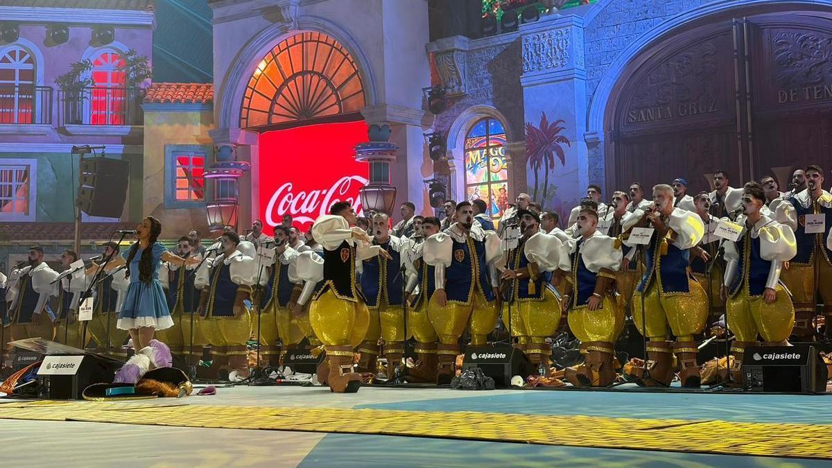 Histórica actuación de Diablos Locos en la mejor fase del Concurso de Murgas Adultas del Carnaval
