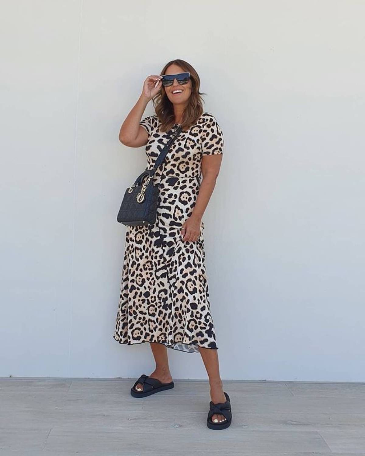 Paula Echevarría con un vestido de leopardo de Mango