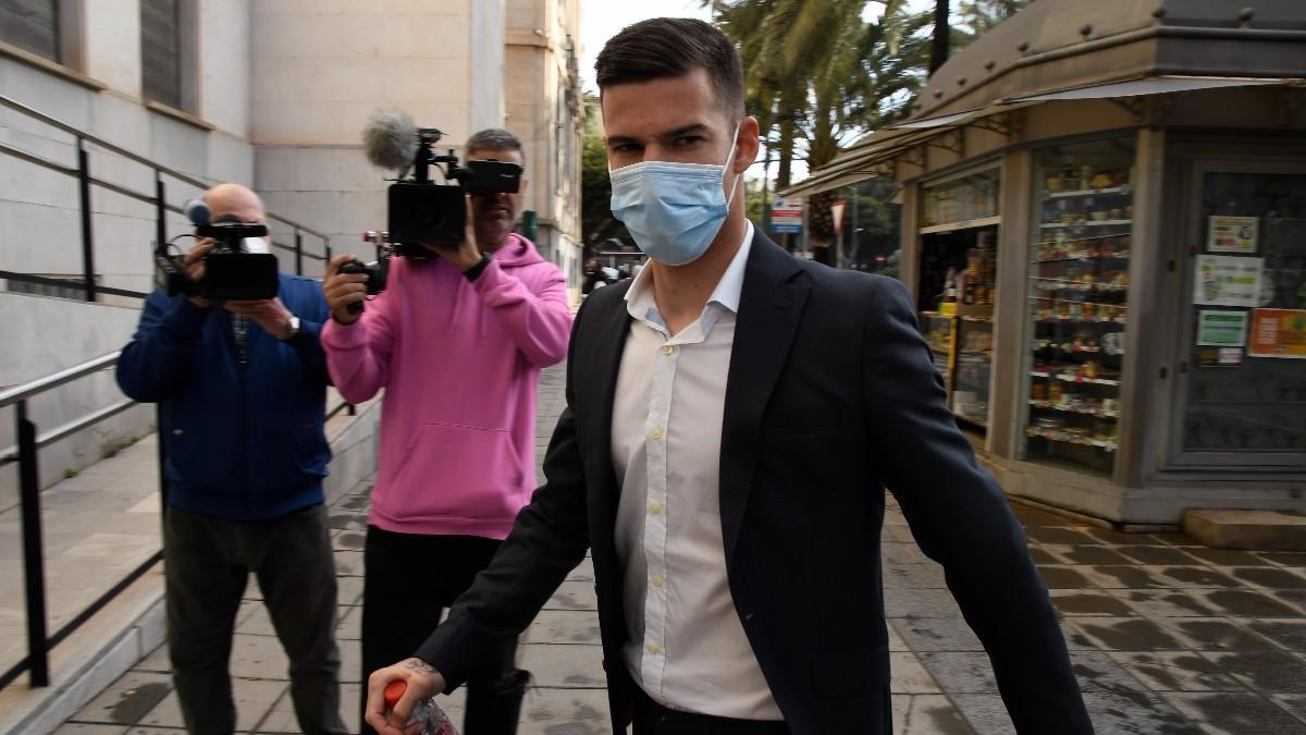 Arranca en Almería el juicio contra el futbolista Santi Mina