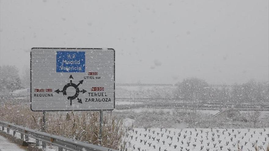 La borrasca ‘Emma’ llega cargada de nieve, un frente de lluvias y frío