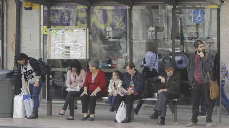 La nueva línea 8 del autobús urbano que cruza Cáceres de norte a sur arranca hoy