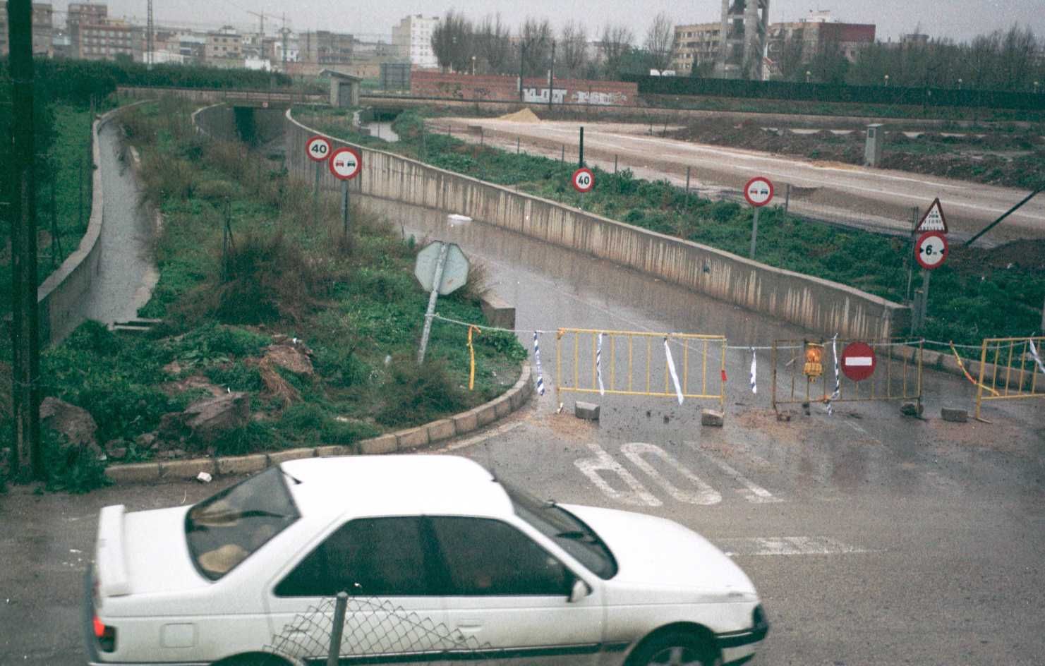 Túnel inundado por las lluvias.jpg