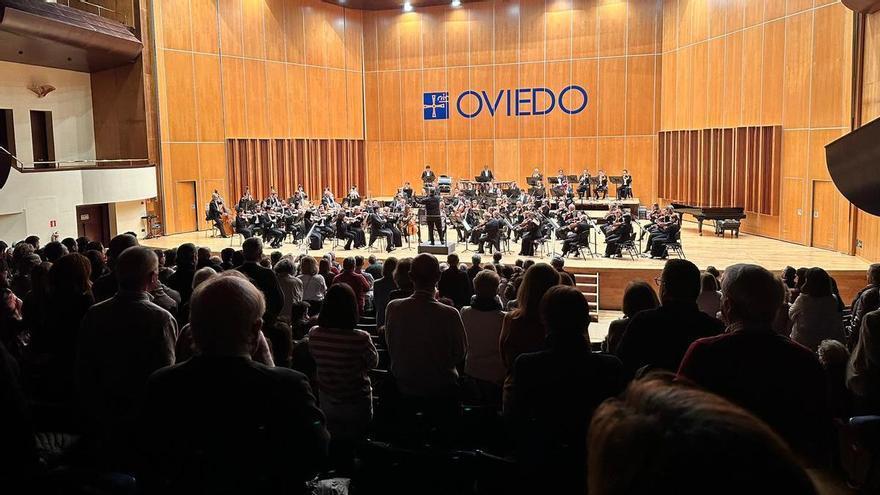 VÍDEO: Una orquesta alemana pone en pie al público con su interpretación del &quot;Asturias, patria querida&quot;