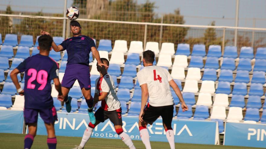 El FC Cartagena vence en su primer amistoso (2-0)