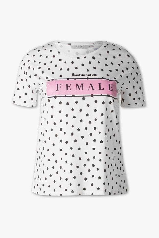 Camiseta de lunares con mensaje, de C&A