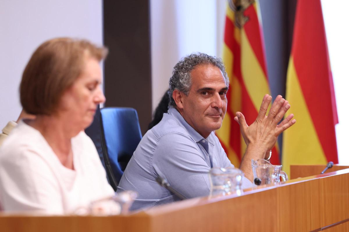 Las imágenes del pleno extraordinario del Ayuntamiento de Ibiza en Can Botino
