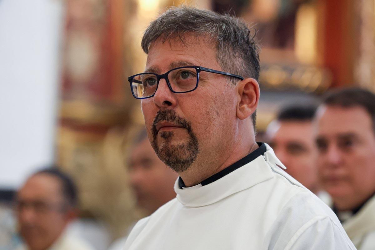 Todas las imágenes de la ordenación de Juan Carlos Rubertiello, diácono en Sant Antoni