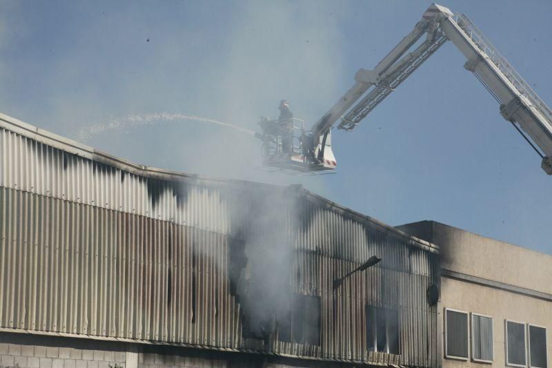 Arde una nave de curtido de pieles en Lorca