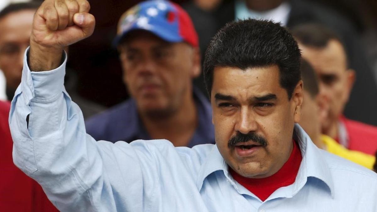 Maduro gesticula durante una manifestación contra la ley de amnistía, en el Palacio de Miraflores, en Caracas, el 7 de abril.
