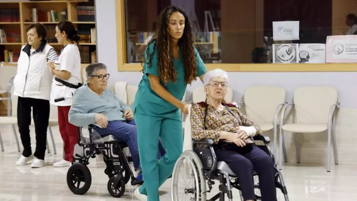 Una casa en lugar de una residencia tradicional: así es el modelo para mayores en el que destaca Galicia
