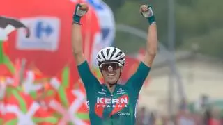 Urko Berrade le da al Kern Pharma su tercera victoria de etapa en la Vuelta