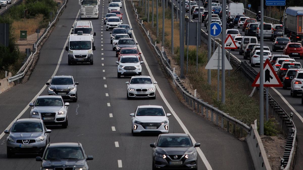 Las horas más desfavorables para viajar se concentrarán entre las 18.00 y las 21.00 de este viernes.