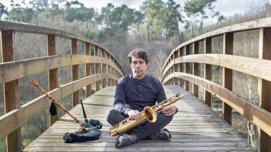 El músico de jazz ourensano, Xosé Miguélez pone música a la cuarentena