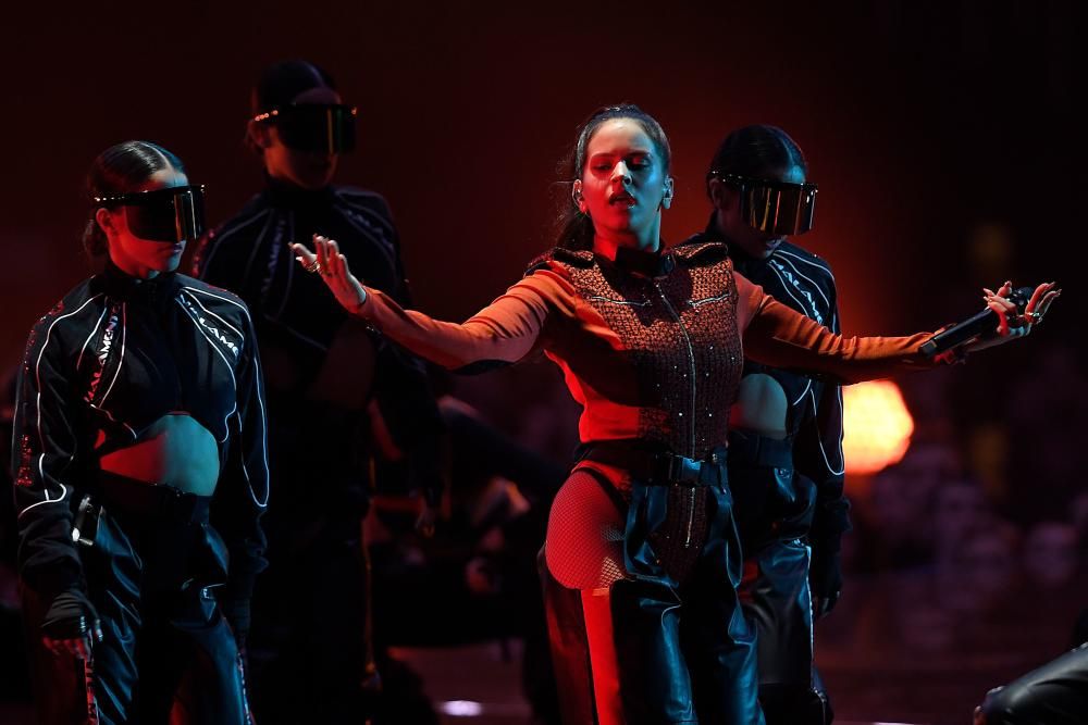 Actuación de la cantante española Rosalía. LLUIS GENE / AFP