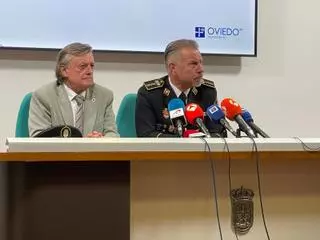"La casa de los horrores" de Oviedo tenía un desmesurado consumo de agua y una sala de estudio para los tres niños, que se encuentran "bien" tras ser liberados
