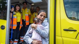 Al rescate de la recién nacida Aisha: 12 sanitarios llevan una terapia ECMO pediátrica de Barcelona a Tarragona.