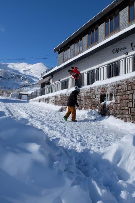 La última nevada en Pajares, en imágenes.