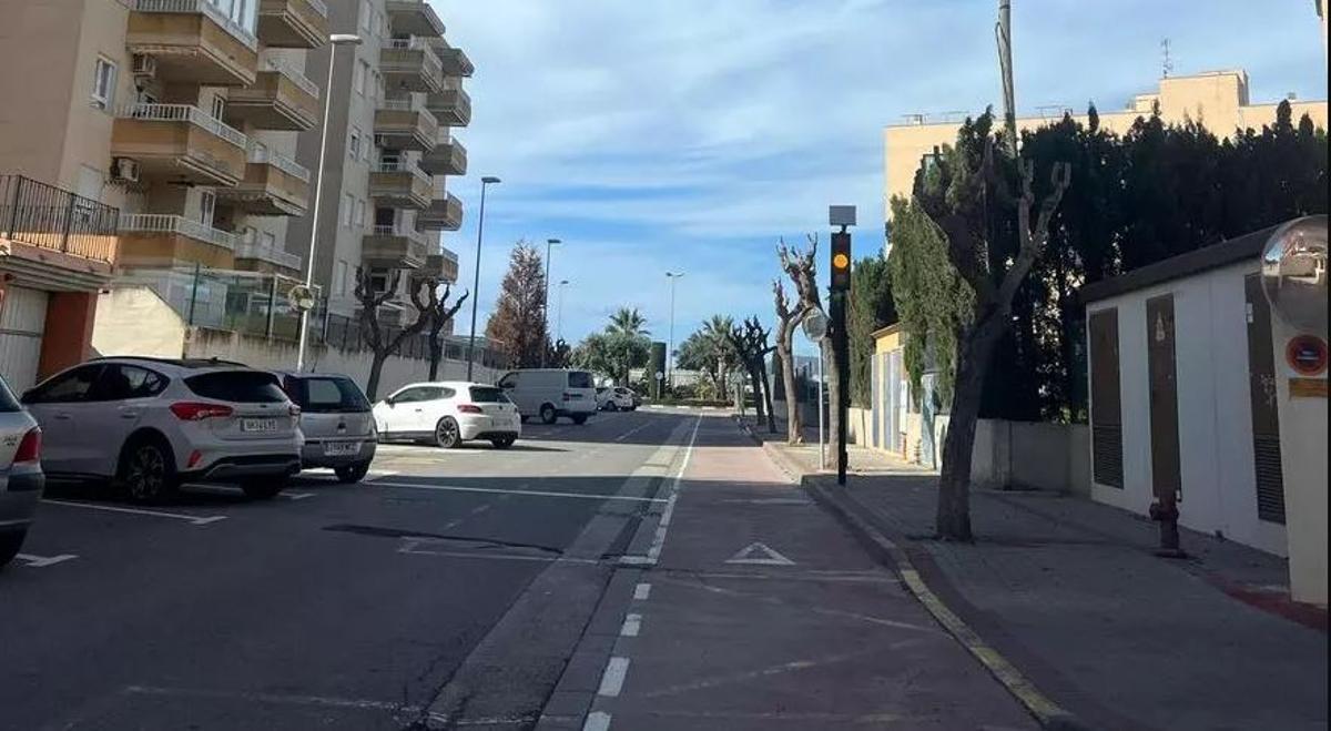 Semáforo con radar colocado en Canet.