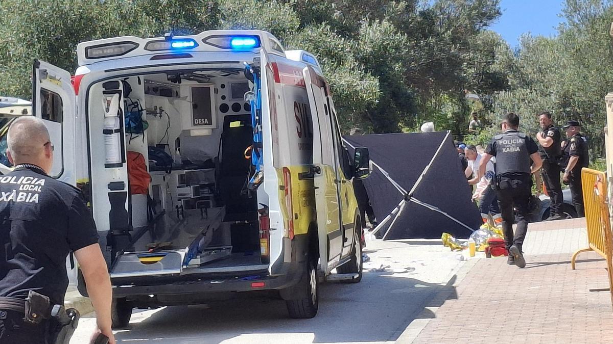 El equipo médico del SAMU y los sanitarios estabilizaron al joven, que quedó inconsciente
