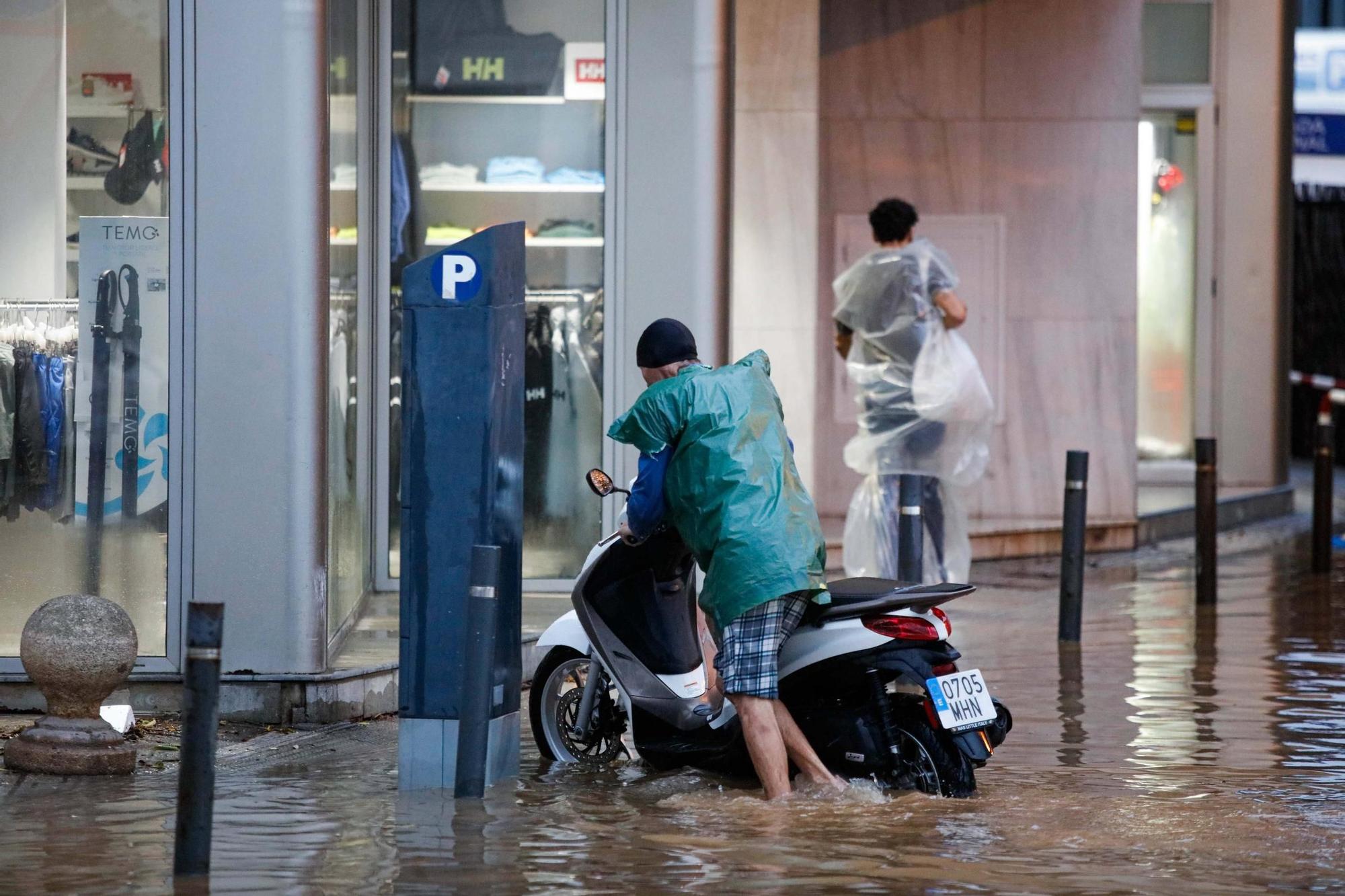 Las imágenes de la dana 'Alice' en la tarde del sábado en Ibiza