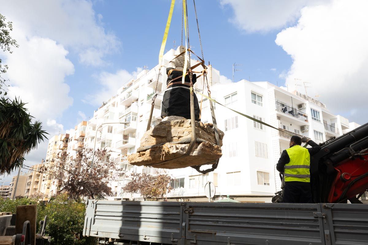 Galería: Todas las imagenes del traslado de la pagesa de Ibzia a su nueva ubicación