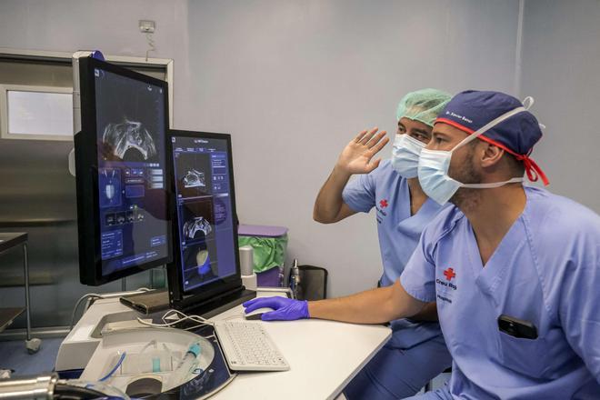 FOTOS | Así ha sido la primera intervención en Baleares con ultrasonidos para tratar el cáncer de próstata