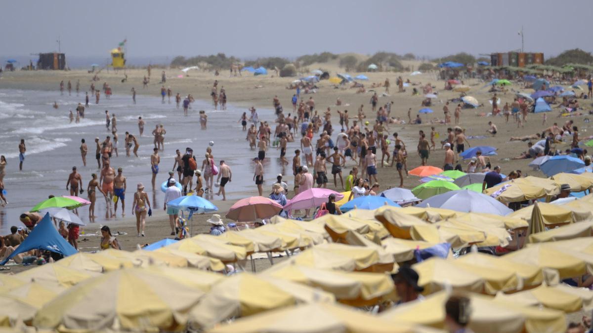 Imagen de un día de verano en Playa del Inglés.