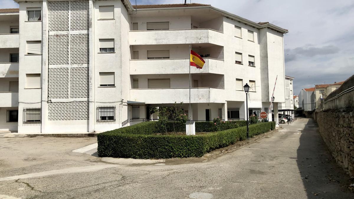 Imagen del cuartel de la Guardia Civil que mañana visita Felipe VI.