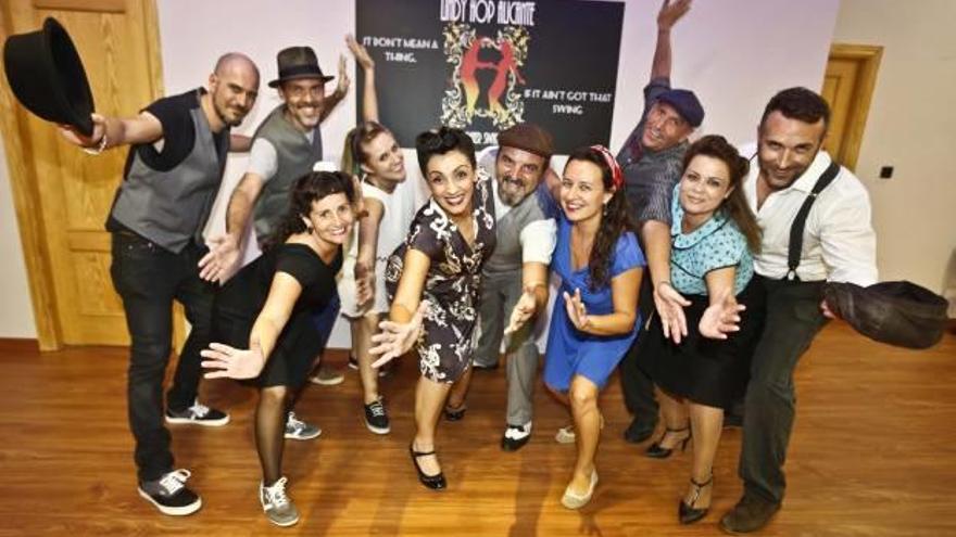 Los miembros de Lindy Hop Alicante