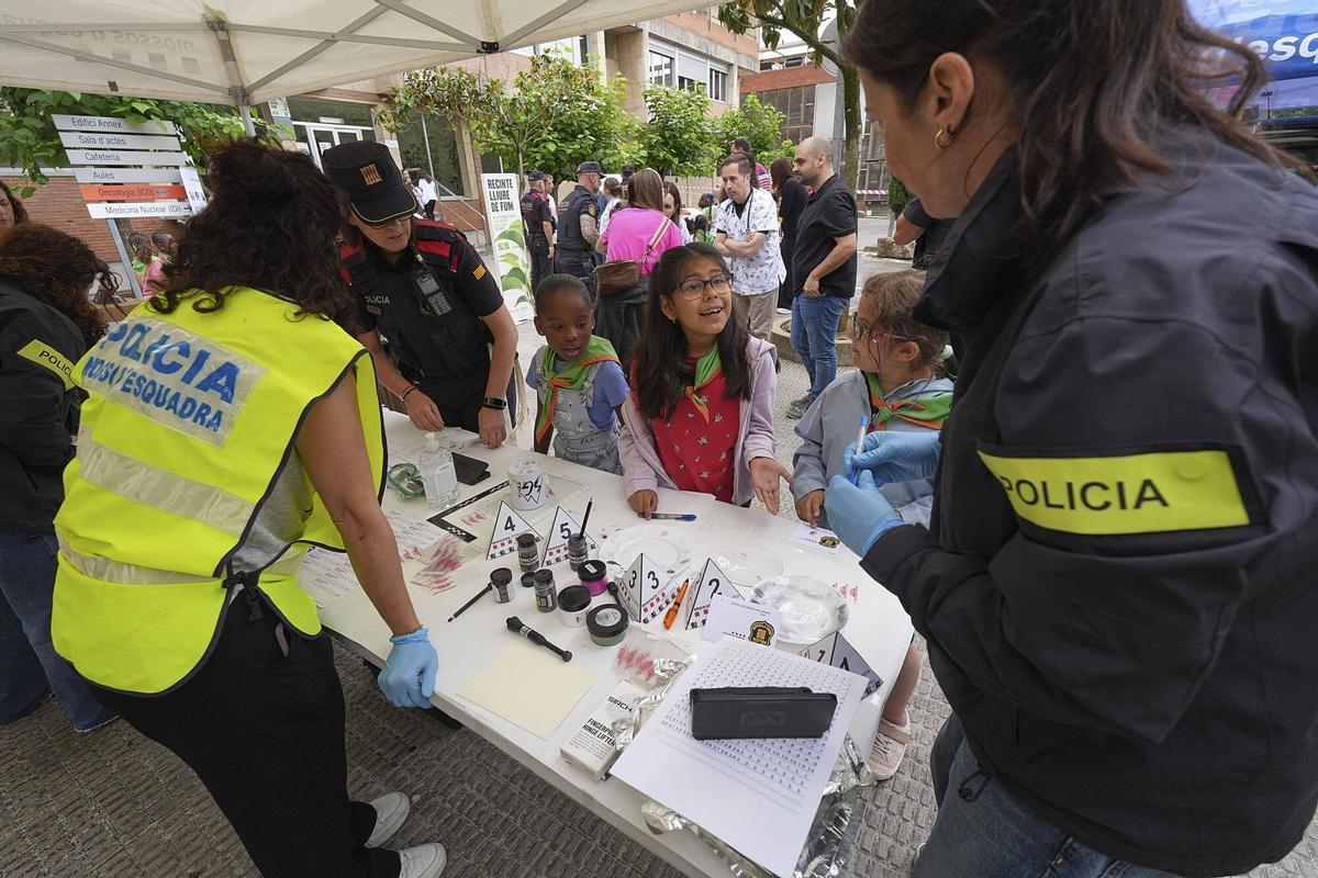 Les imatges dels Mossos d’Esquadra al Trueta per donar suport a la recerca pediàtrica