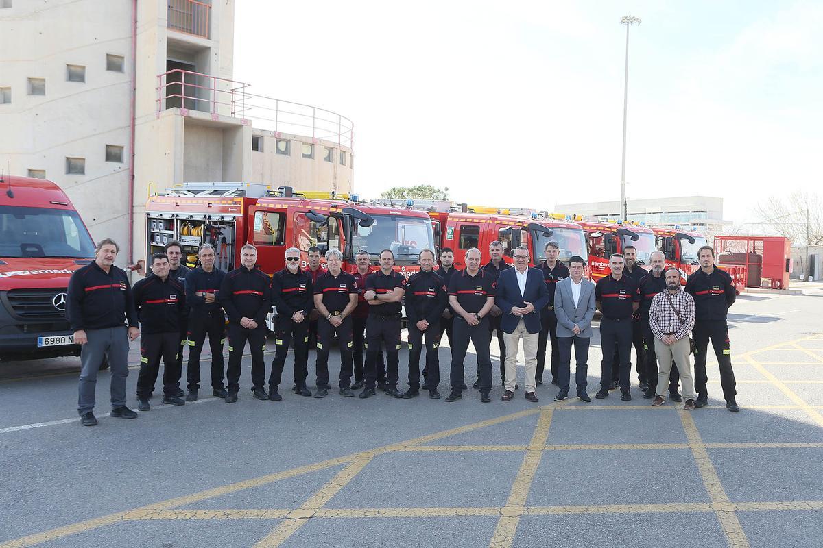 Presentación de los nuevos vehiculos de bomberos del Consorcio