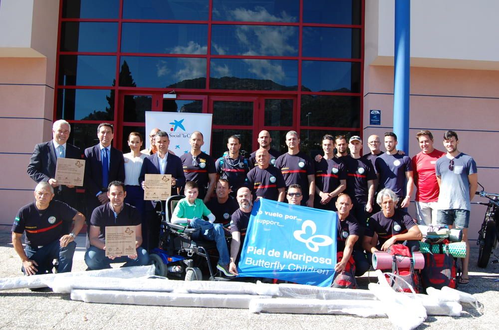 Bomberos de Marbella impulsan la iniciativa "Banco Solidario Piel de Mariposa"