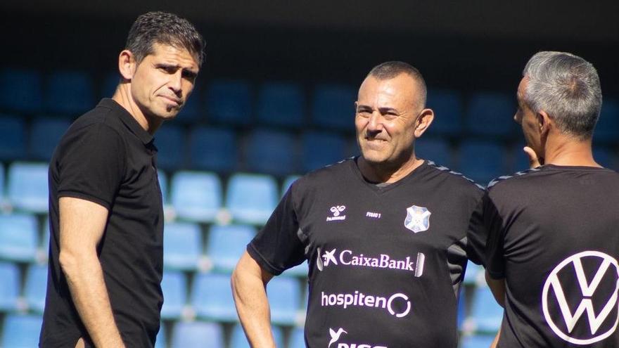 CD Tenerife: Garrido se reúne con el agente de Calero y la mitad del consejo sugiere a Hidalgo