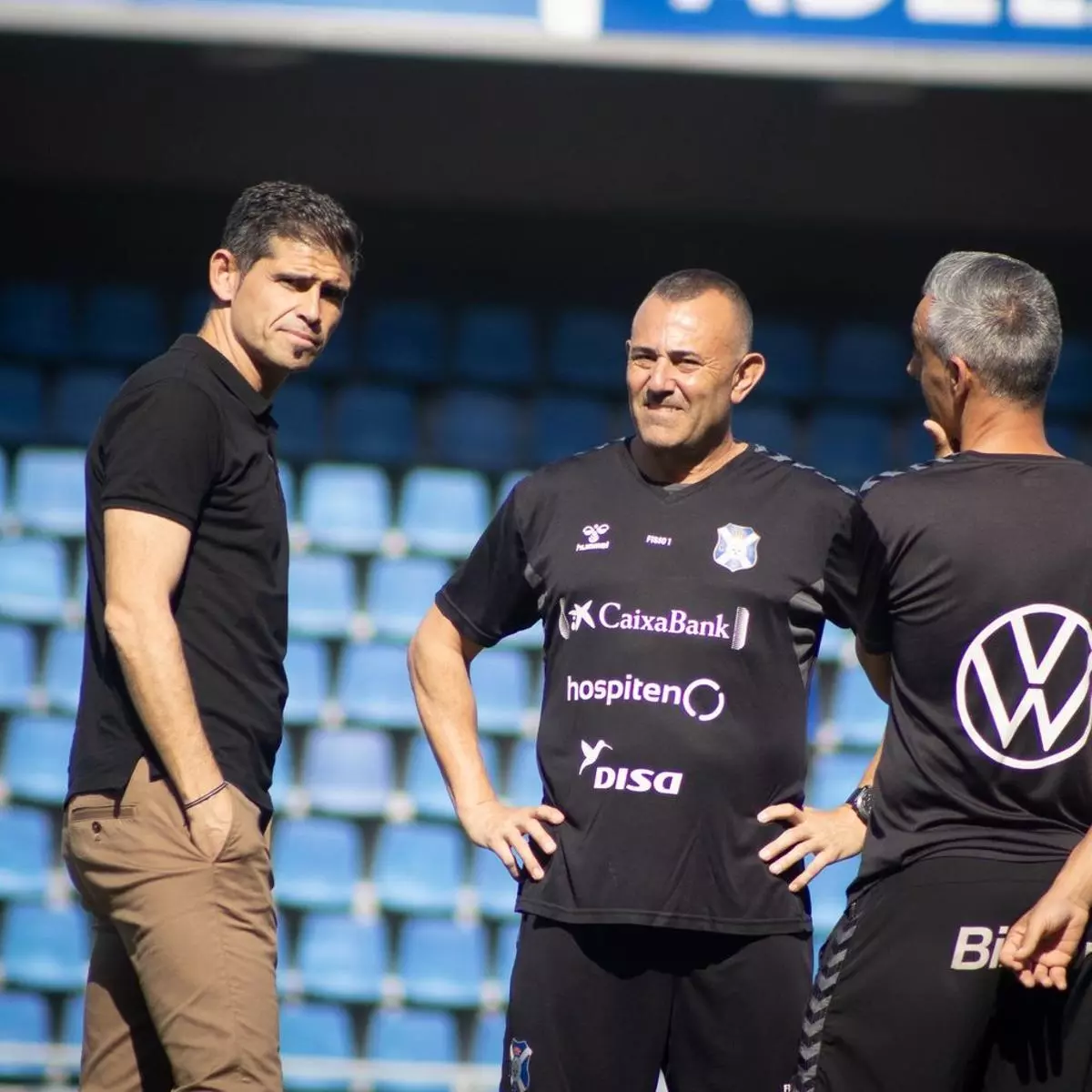 CD Tenerife: Garrido se reúne con el agente de Calero y la mitad del consejo sugiere a Hidalgo