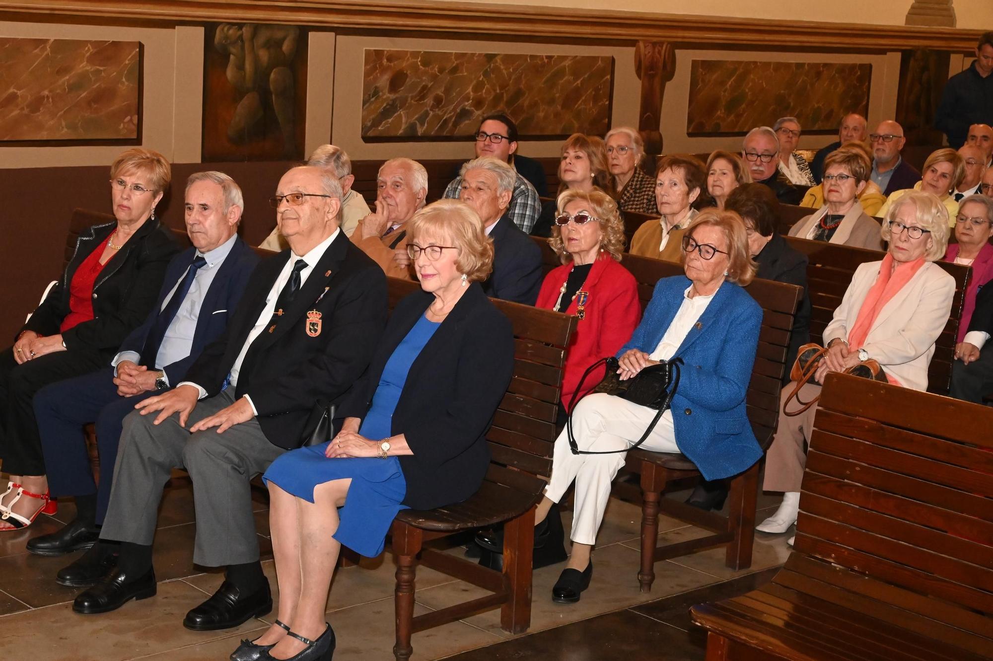 FOTOGALERÍA I La Real Hermandad de Veteranos de las Fuerzas Armadas y la Guardia Civil reconoce a voluntarios en Vila-real