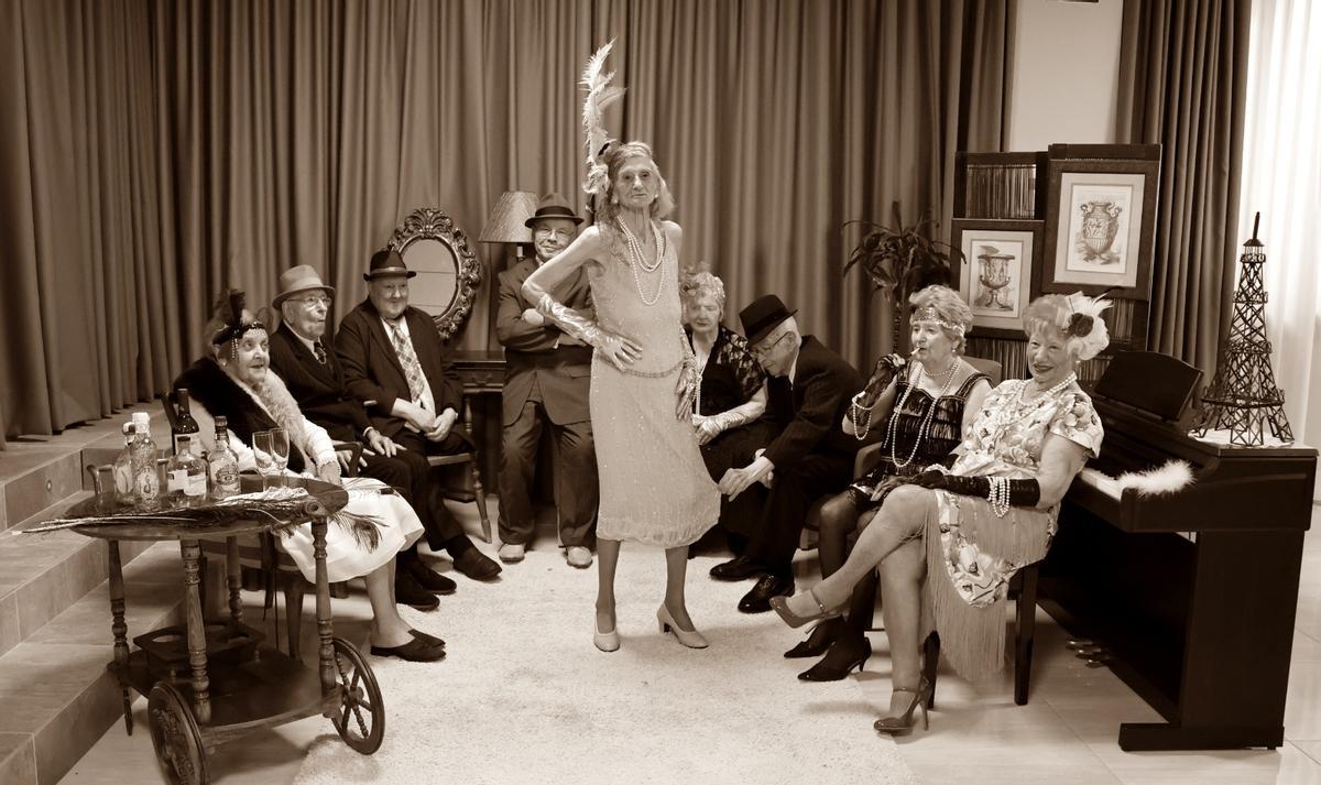 Imagen de febrero, vestido Flapper (años 20)